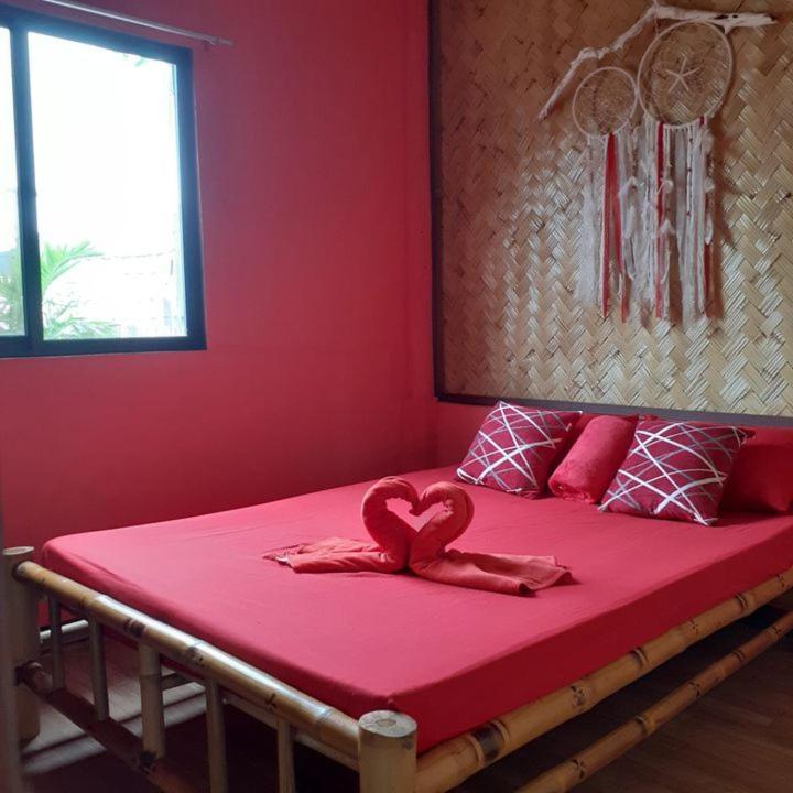 Rovi Homestay Coron Bagian luar foto