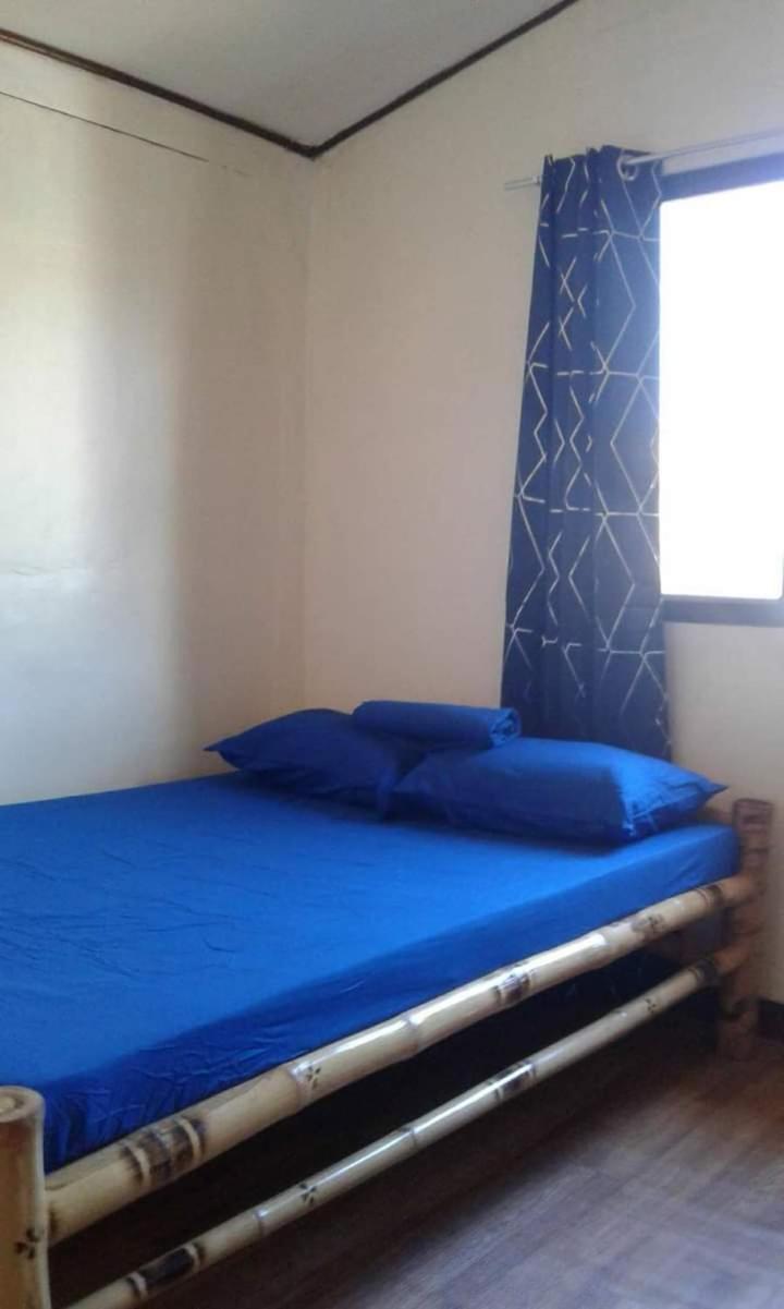 Rovi Homestay Coron Bagian luar foto