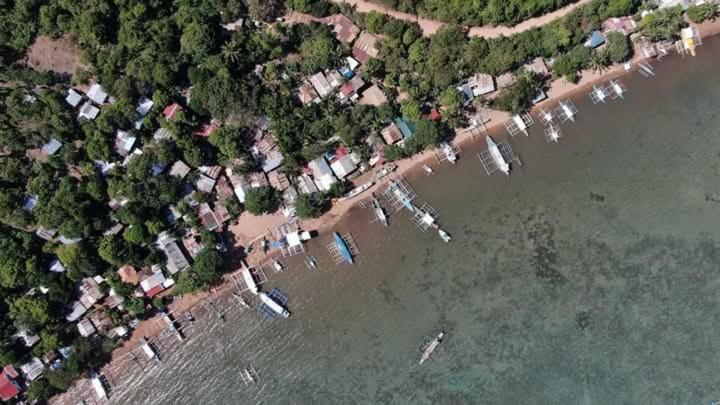 Rovi Homestay Coron Bagian luar foto